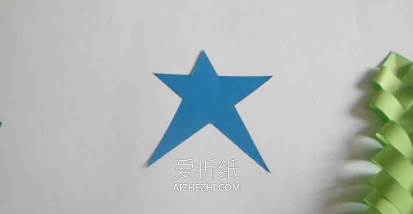 怎么手工剪纸做圣诞树的方法图解- www.aizhezhi.com