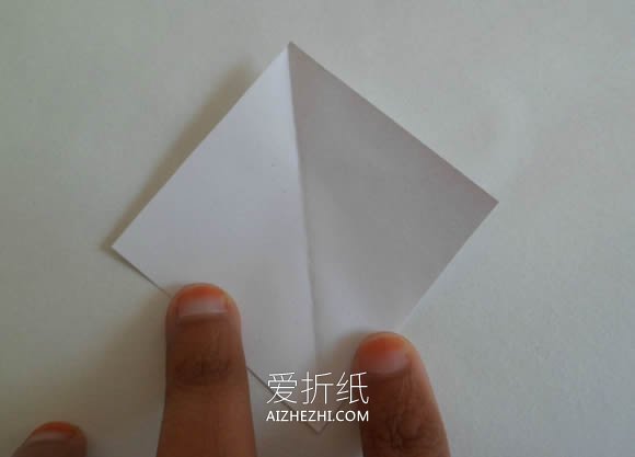 怎么简单折纸衬衫和裤子的折法图解步骤- www.aizhezhi.com