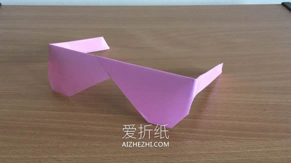 怎么折纸太阳镜图解 手工简单太阳镜的折法- www.aizhezhi.com