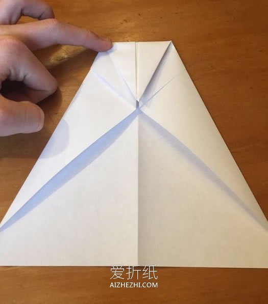 飞起来很稳的纸飞机怎么折 简易飞机折叠教程- www.aizhezhi.com