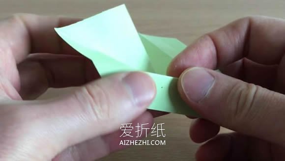 怎么折纸忍者之星飞镖 四角忍者飞镖折法图解- www.aizhezhi.com