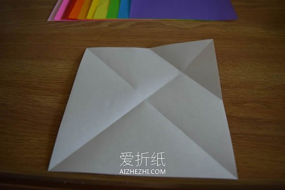 怎么折纸无限翻烟花的折法步骤图解- www.aizhezhi.com