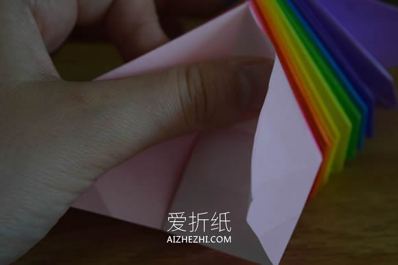 怎么折纸无限翻烟花的折法步骤图解- www.aizhezhi.com