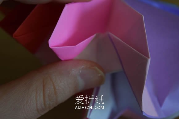 怎么折纸无限翻烟花的折法步骤图解- www.aizhezhi.com