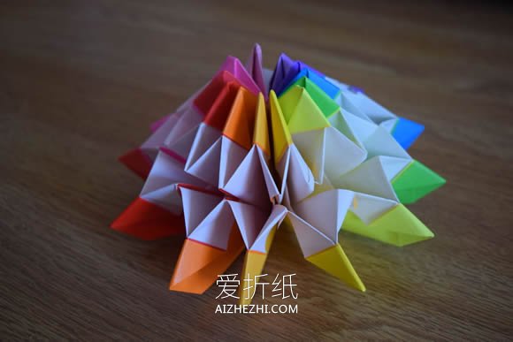 怎么折纸无限翻烟花的折法步骤图解- www.aizhezhi.com