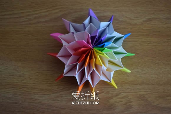 怎么折纸无限翻烟花的折法步骤图解- www.aizhezhi.com