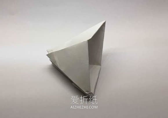 怎么折纸船最简单图解 纸船的折法详细教程- www.aizhezhi.com