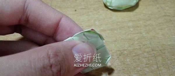 怎么手工折纸八瓣莲花的折法图解步骤- www.aizhezhi.com