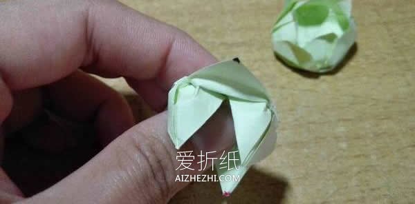 怎么手工折纸八瓣莲花的折法图解步骤- www.aizhezhi.com