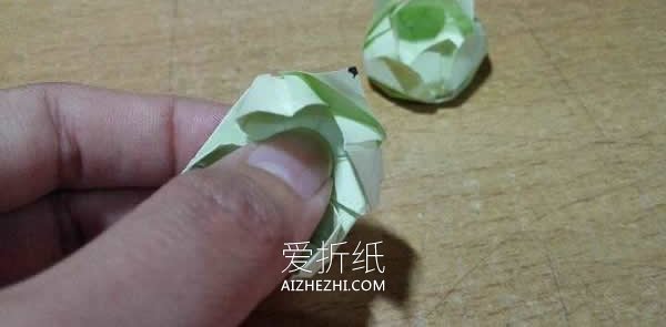 怎么手工折纸八瓣莲花的折法图解步骤- www.aizhezhi.com