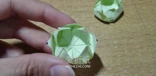 怎么手工折纸八瓣莲花的折法图解步骤- www.aizhezhi.com