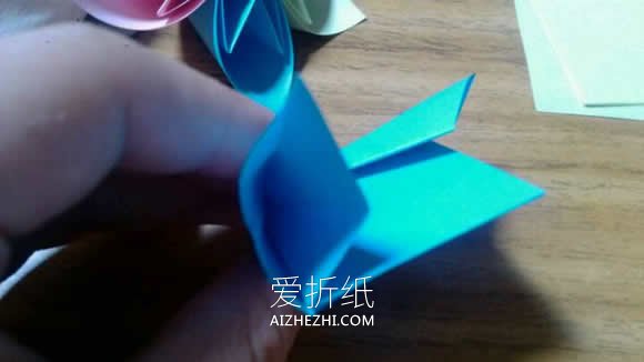 怎么简单手工折纸立体五瓣花的方法图解- www.aizhezhi.com