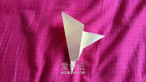 怎么手工折纸很酷的纸飞机的方法图解- www.aizhezhi.com