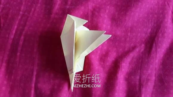 怎么手工折纸很酷的纸飞机的方法图解- www.aizhezhi.com