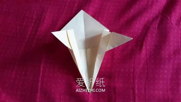 怎么手工折纸很酷的纸飞机的方法图解- www.aizhezhi.com