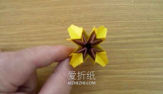 怎么手工折纸球体花球的折法图解- www.aizhezhi.com