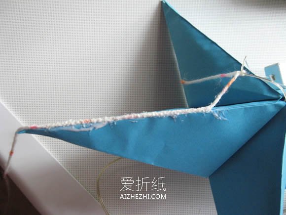 怎么手工做会发光的圣诞星的方法图解- www.aizhezhi.com