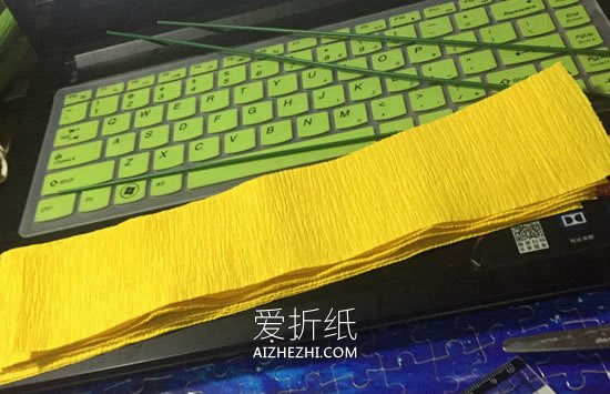 怎么用皱纹纸手工制作太阳花的方法图解- www.aizhezhi.com