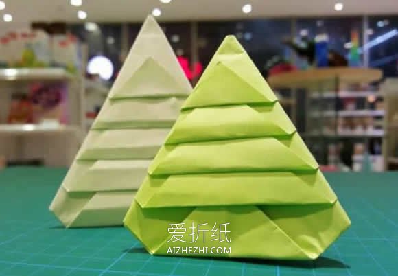 怎么简单折纸圣诞树图解 用餐巾纸折更漂亮！- www.aizhezhi.com