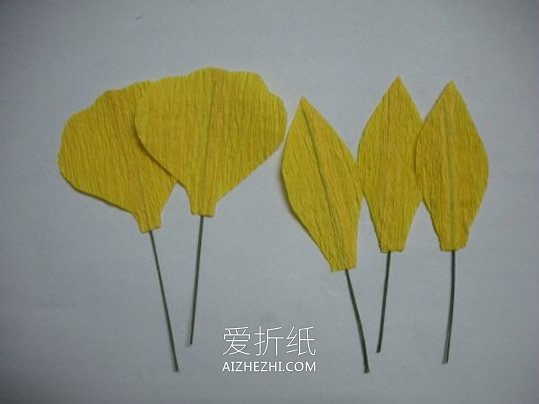 怎么用皱纹纸做蝴蝶兰的手工教程图解- www.aizhezhi.com