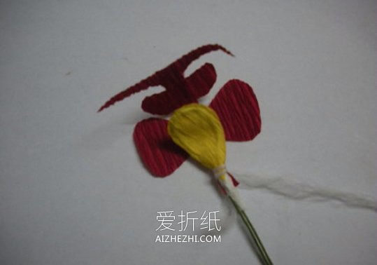 怎么用皱纹纸做蝴蝶兰的手工教程图解- www.aizhezhi.com