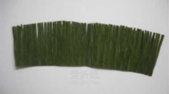 怎么用皱纹纸手工制作波斯菊的图解教程- www.aizhezhi.com