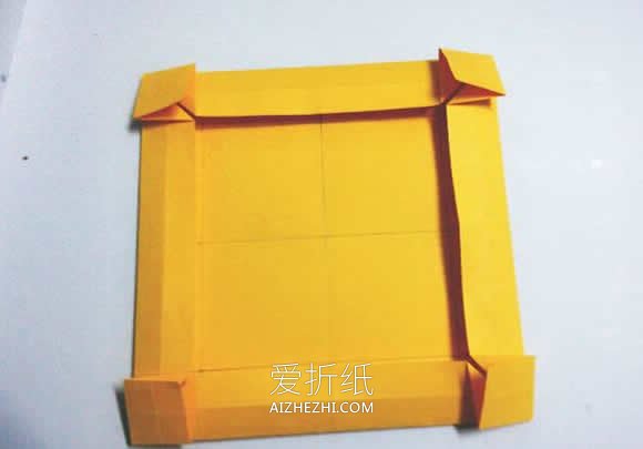 怎么折纸正方形四叶草礼品盒的折法图解- www.aizhezhi.com