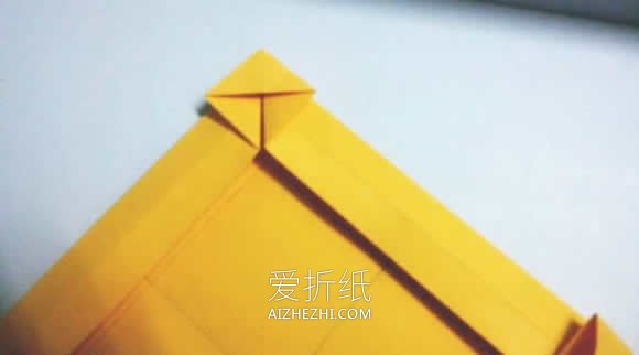 怎么折纸正方形四叶草礼品盒的折法图解- www.aizhezhi.com