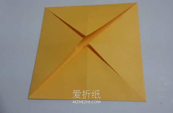 怎么折纸正方形四叶草礼品盒的折法图解- www.aizhezhi.com