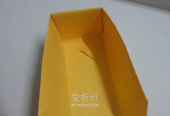 怎么折纸正方形四叶草礼品盒的折法图解- www.aizhezhi.com