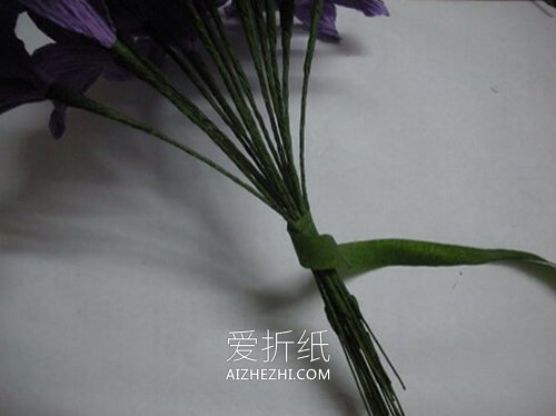 怎么做皱纹纸百子莲花的方法教程- www.aizhezhi.com