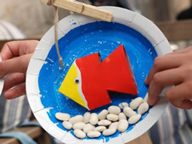 幼儿园怎么废物利用做钓鱼玩具的手工教程