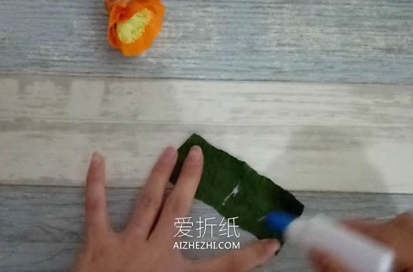 怎么做皱纹纸罂粟花的手工图解教程- www.aizhezhi.com