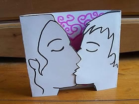 怎么做创意情人节贺卡 接吻情侣卡片手工制作