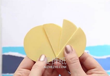 幼儿园怎么做夏日沙滩撕纸贴画的手工教程- www.aizhezhi.com