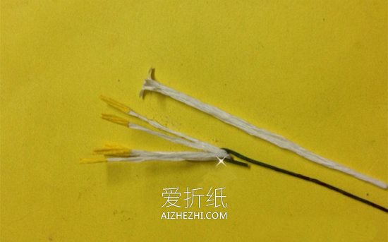 怎么做皱纹纸韭兰纸花的手工教程图解- www.aizhezhi.com