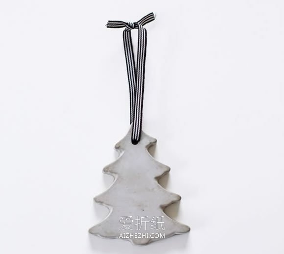 怎么用水泥做圣诞节圣诞树小挂饰的方法- www.aizhezhi.com