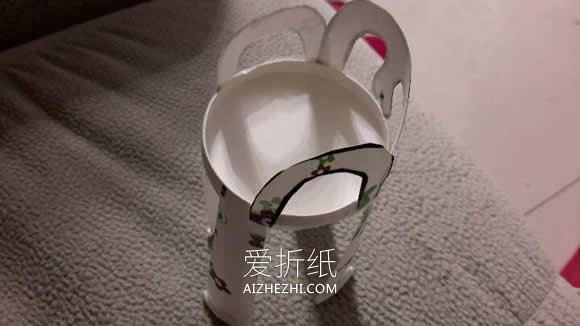 怎么做一次性纸杯椅子的手工制作教程- www.aizhezhi.com