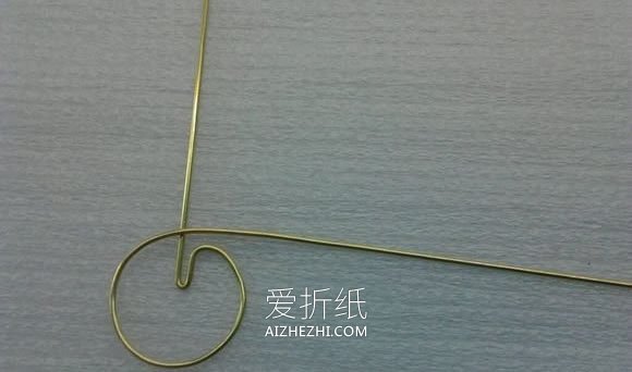 怎么用铜丝做迷你自行车模型的手工教程- www.aizhezhi.com