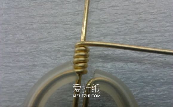 怎么用铜丝做迷你自行车模型的手工教程- www.aizhezhi.com