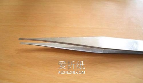 怎么用易拉罐做椅子手工艺品的手工图解教材- www.aizhezhi.com