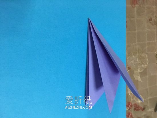 怎么折纸带花蕊完整百合花的折法图解过程- www.aizhezhi.com