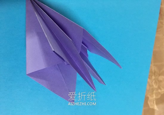 怎么折纸带花蕊完整百合花的折法图解过程- www.aizhezhi.com