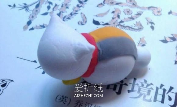 怎么用超轻粘土制作叼着鱼的招财猫图解- www.aizhezhi.com