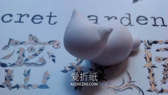 怎么用超轻粘土制作叼着鱼的招财猫图解- www.aizhezhi.com
