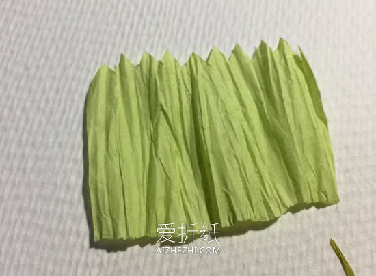 怎么手工做可爱又漂亮的皱纹纸小雏菊教程- www.aizhezhi.com