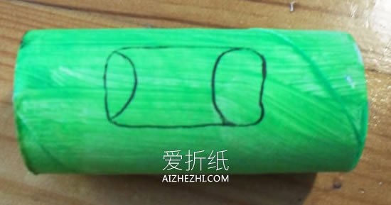 怎么用卫生纸芯手工制作小赛车的方法教程- www.aizhezhi.com