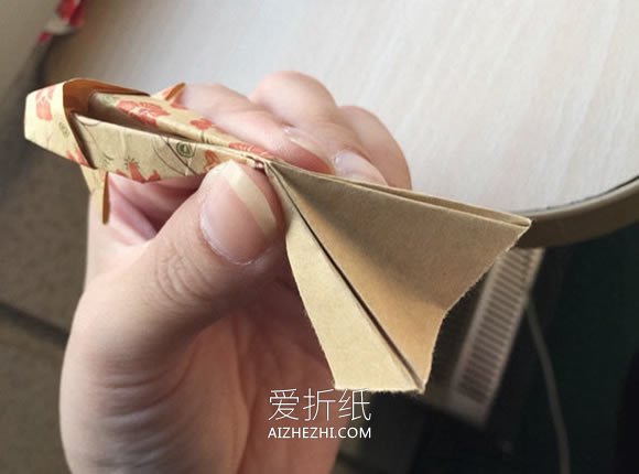 怎么手工折纸逼真又漂亮金鱼的折法图解- www.aizhezhi.com