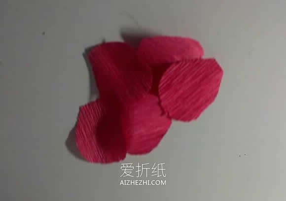 怎么用皱纹纸做香槟玫瑰花的手工图解教程- www.aizhezhi.com