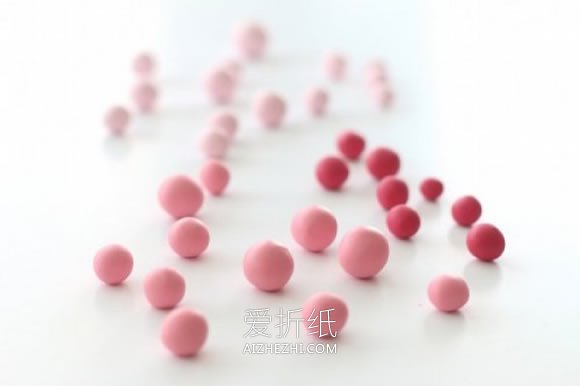 怎么做超轻粘土项链的简单手工教程- www.aizhezhi.com